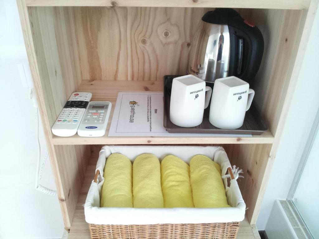 24 Sinchon Hongdae Guest house Seoul