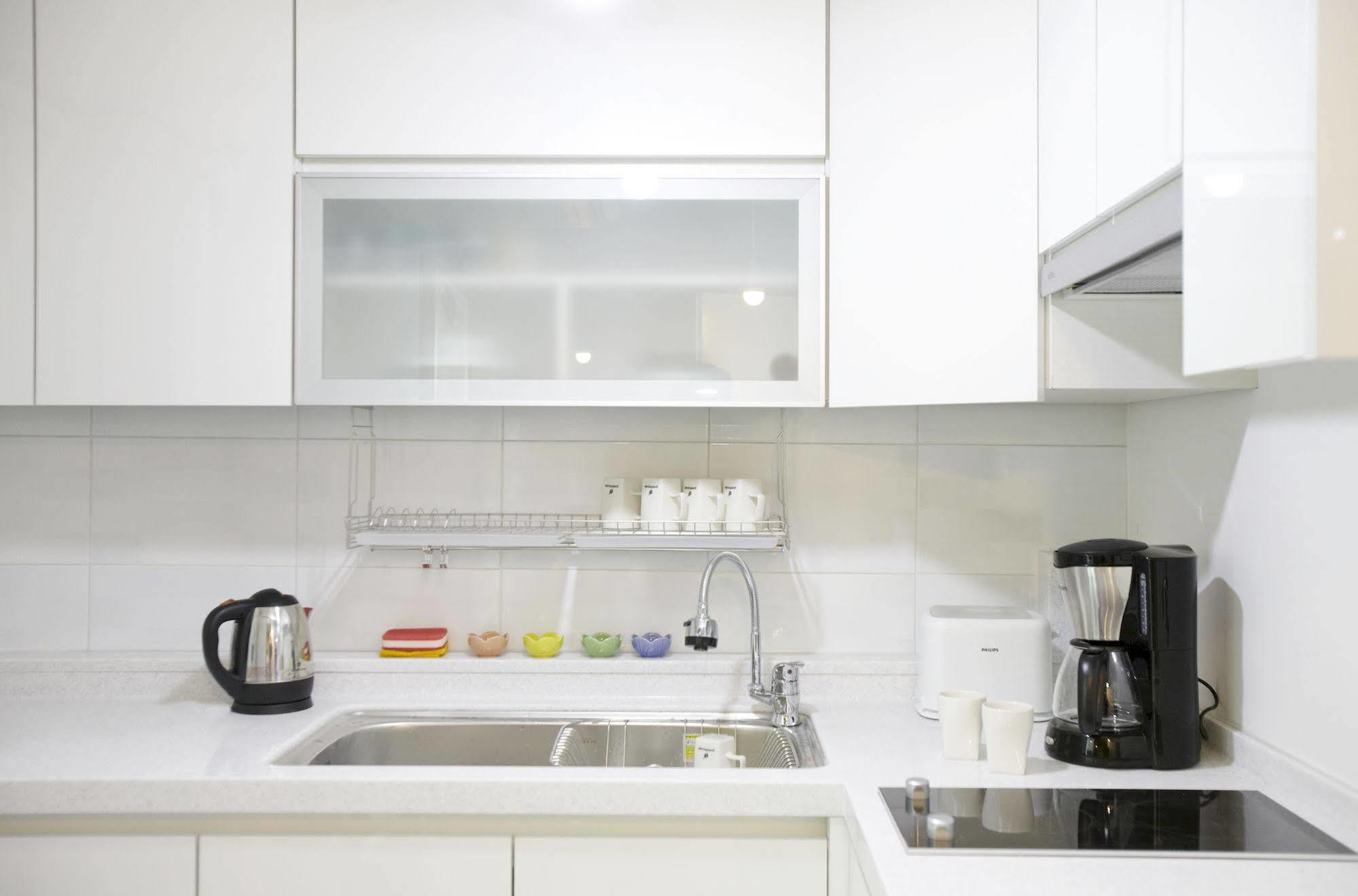 Guest house 24 Sinchon Hongdae 2*